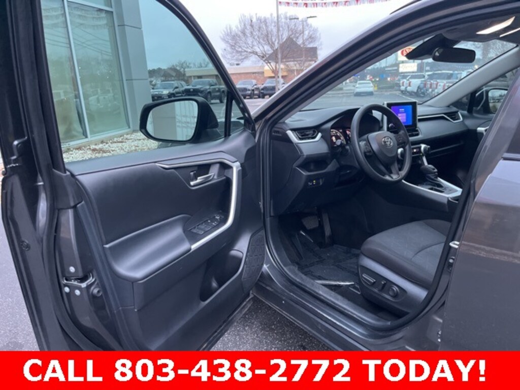 Used 2023 Toyota RAV4 XLE SUV