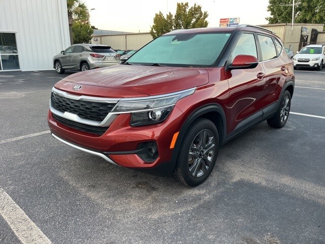 2021 Kia Seltos S photo 3