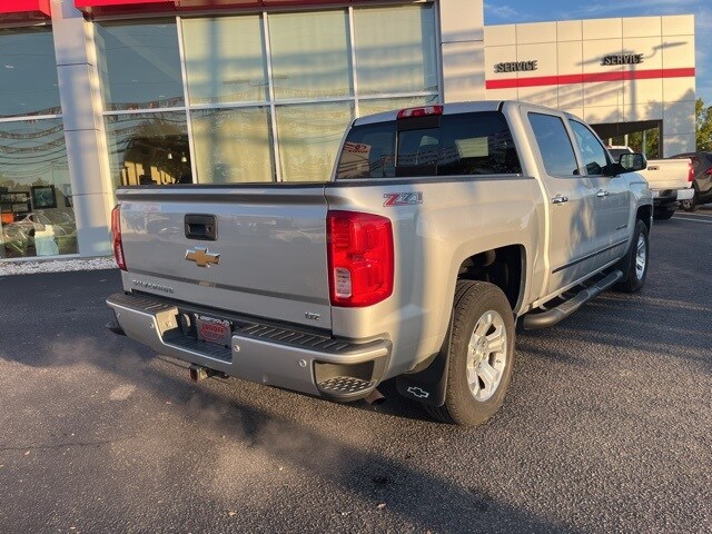 2017 Chevrolet Silverado 1500 LTZ photo 2