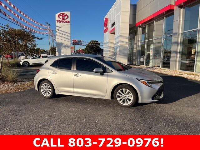 2025 Toyota Corolla SE photo 2
