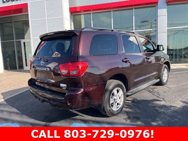 2016 Toyota Sequoia SR5 photo 2