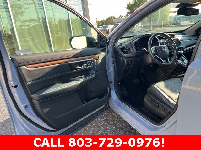 2022 Honda CR-V Touring photo 4