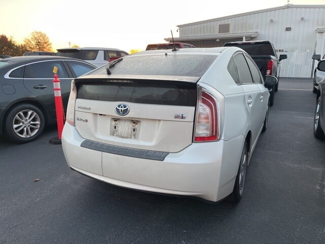 2014 Toyota Prius Four photo 4