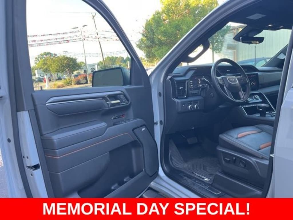 Used 2025 GMC Sierra 1500 AT4 Truck Crew Cab