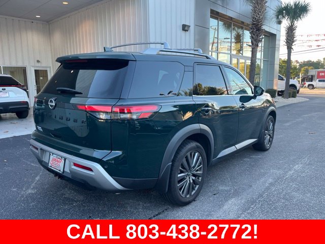 Used 2024 Nissan Pathfinder SL SUV