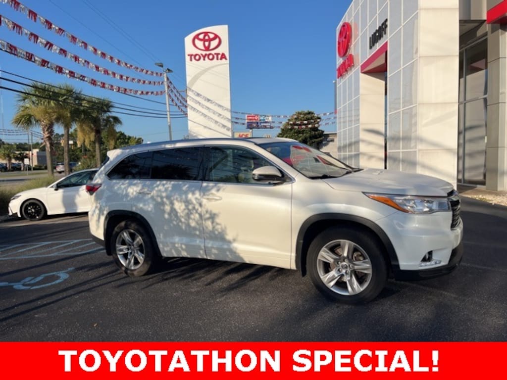 Used 2016 Toyota Highlander Limited Platinum V6 SUV