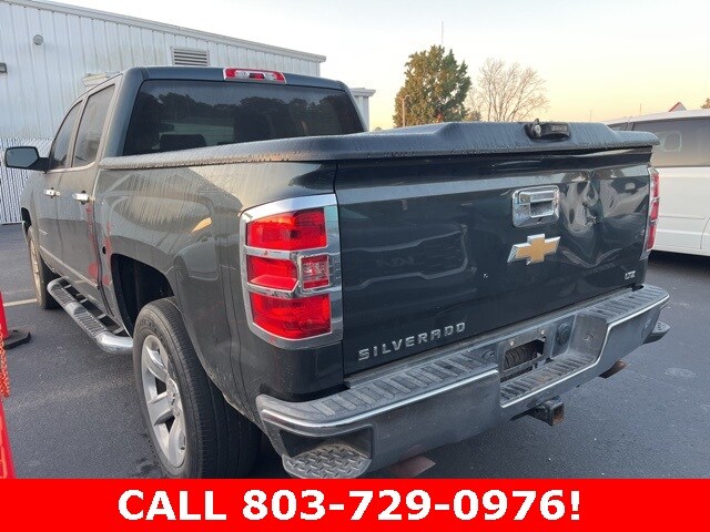 2017 Chevrolet Silverado 1500 LT photo 3