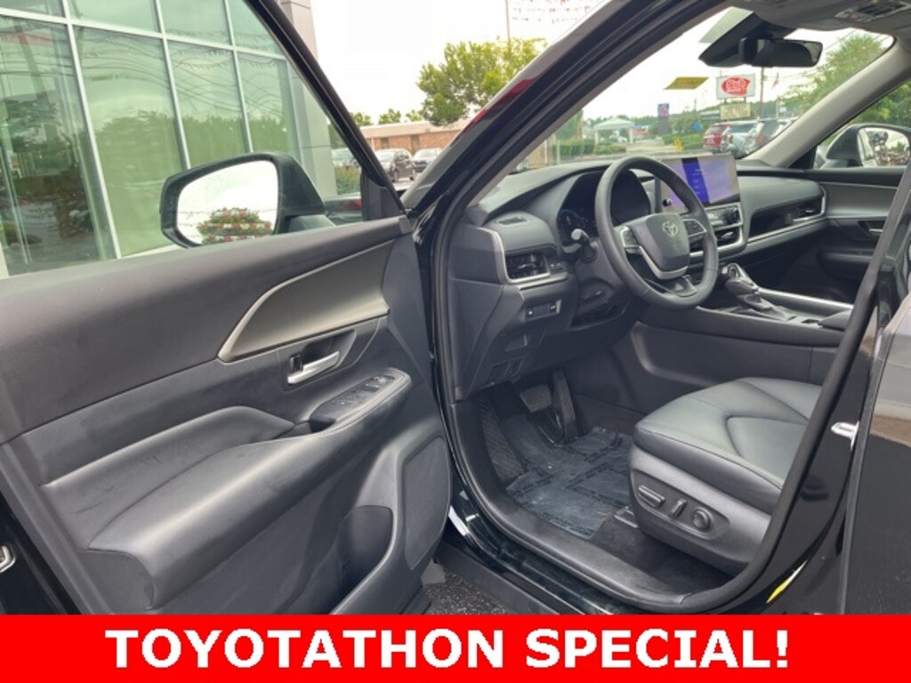 Used 2024 Toyota Grand Highlander Hybrid Limited SUV