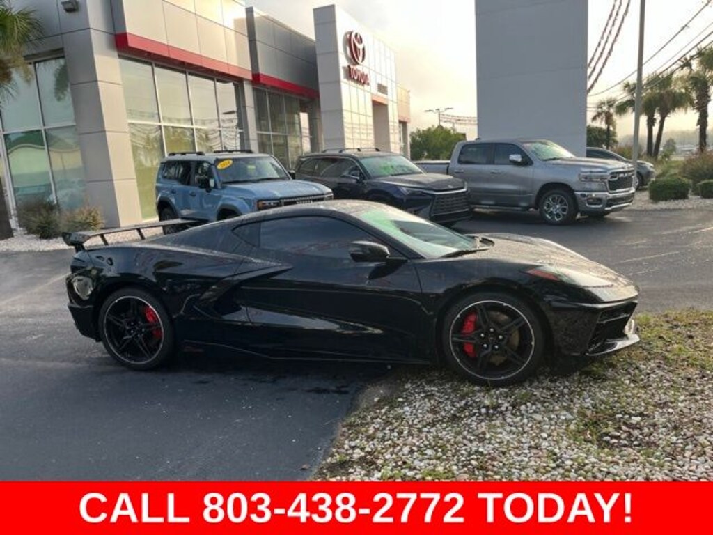 Used 2020 Chevrolet Corvette Stingray w/2LT Coupe