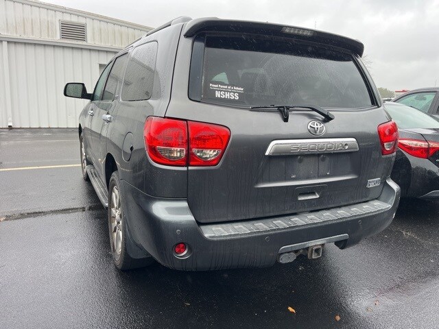 2014 Toyota Sequoia Limited photo 3