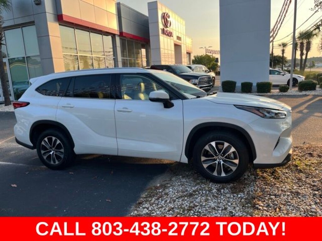Used 2020 Toyota Highlander XLE SUV