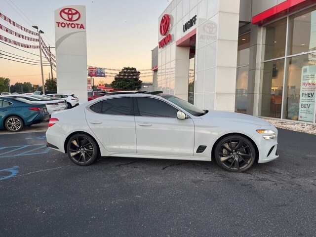 2022 Genesis G70 3.3T photo 2