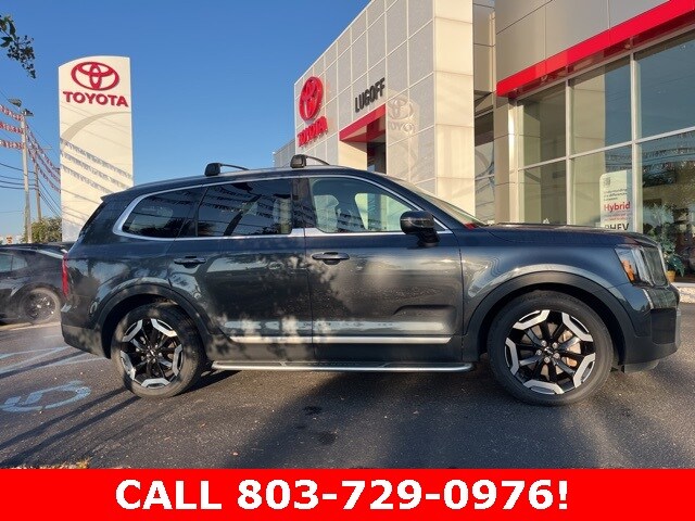2023 Kia Telluride S photo 2