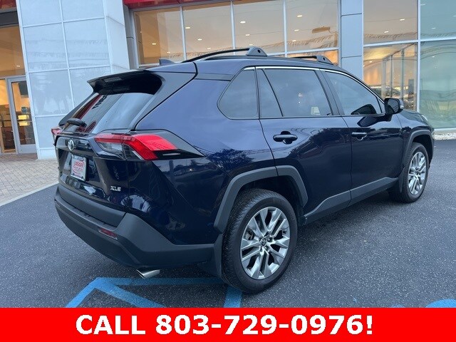 2024 Toyota RAV4 XLE Premium photo 3
