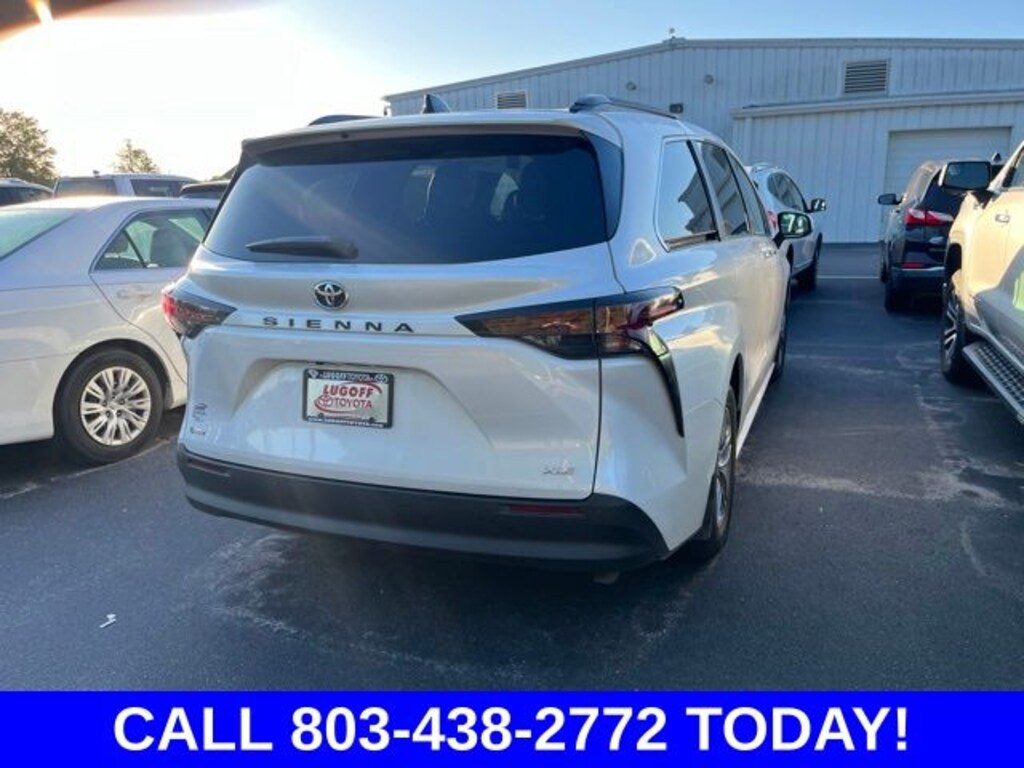 Used 2026 Toyota Sienna XLE Van Passenger Van