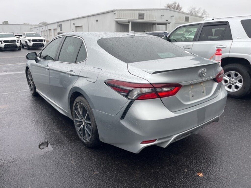Used 2023 Toyota Camry SE Sedan
