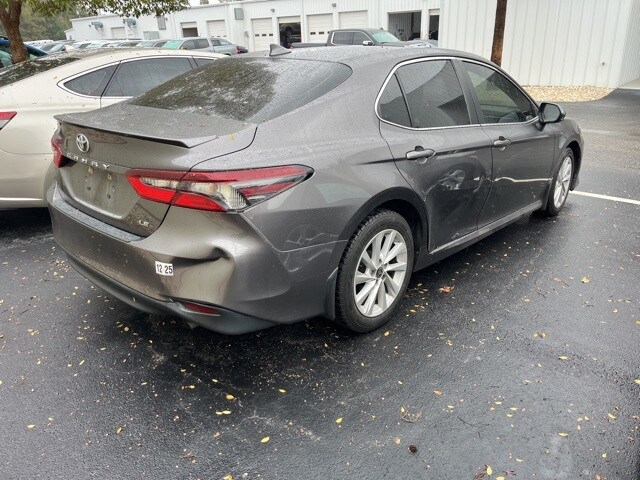 2023 Toyota Camry LE photo 2