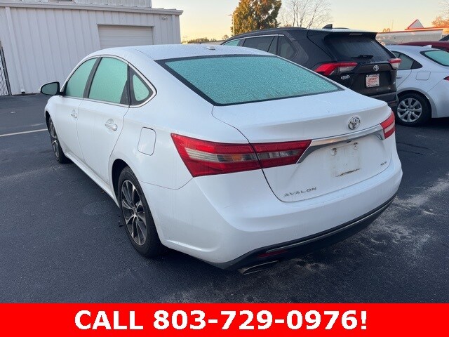 2016 Toyota Avalon XLE photo 4