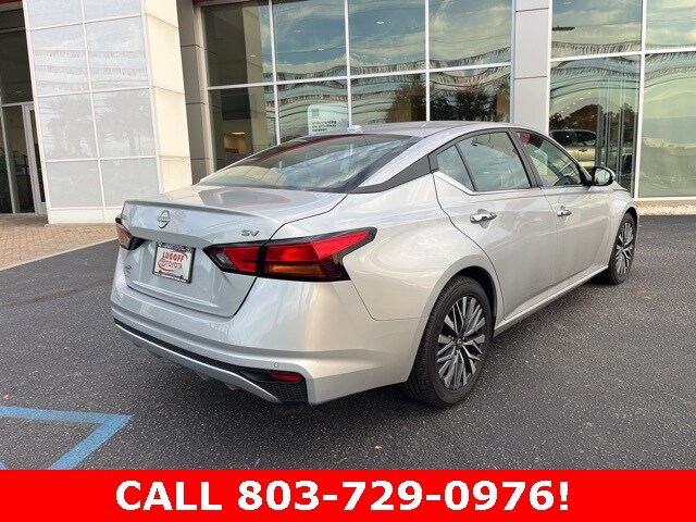 2023 Nissan Altima 2.5 SV photo 3