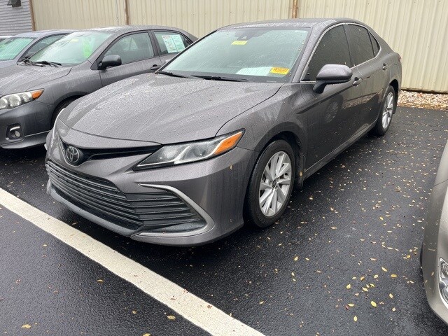 2023 Toyota Camry LE photo 4