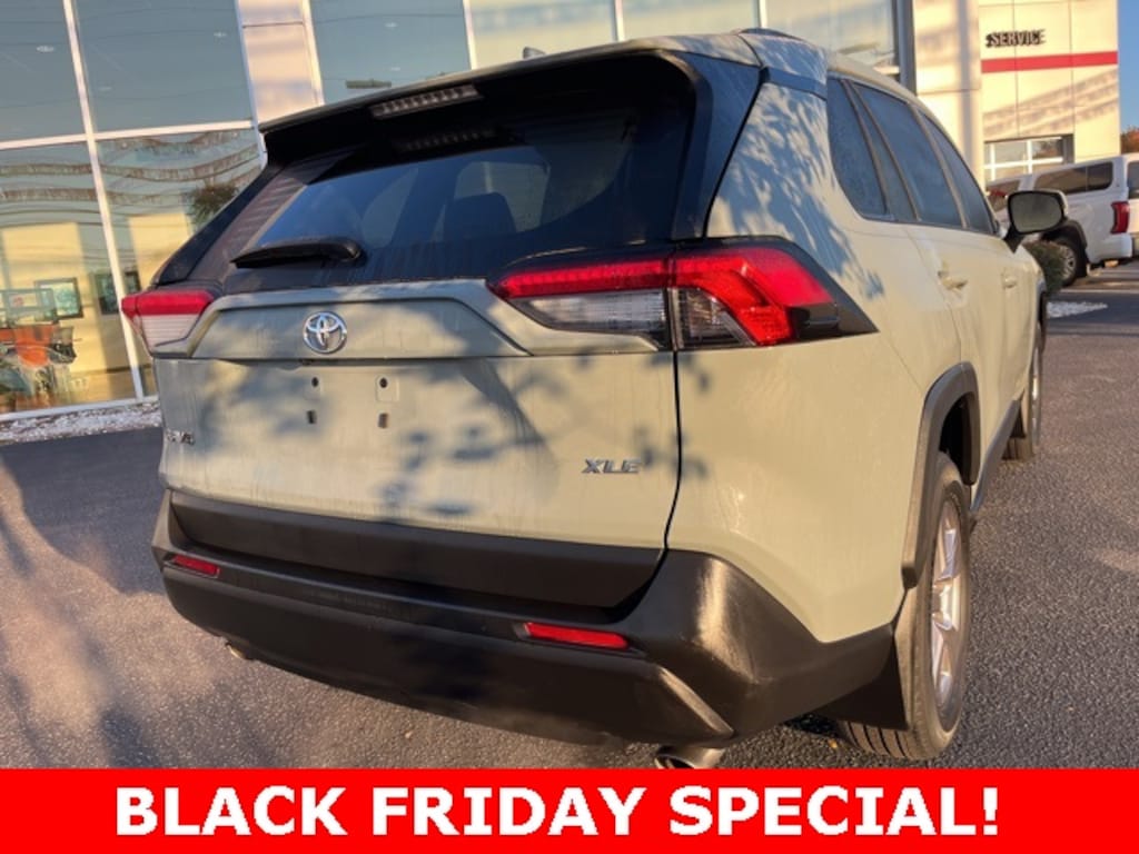 Used 2023 Toyota RAV4 XLE SUV