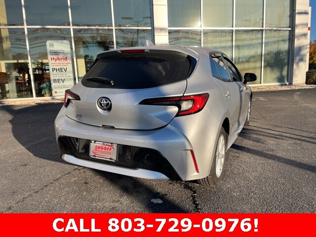 2025 Toyota Corolla SE photo 3