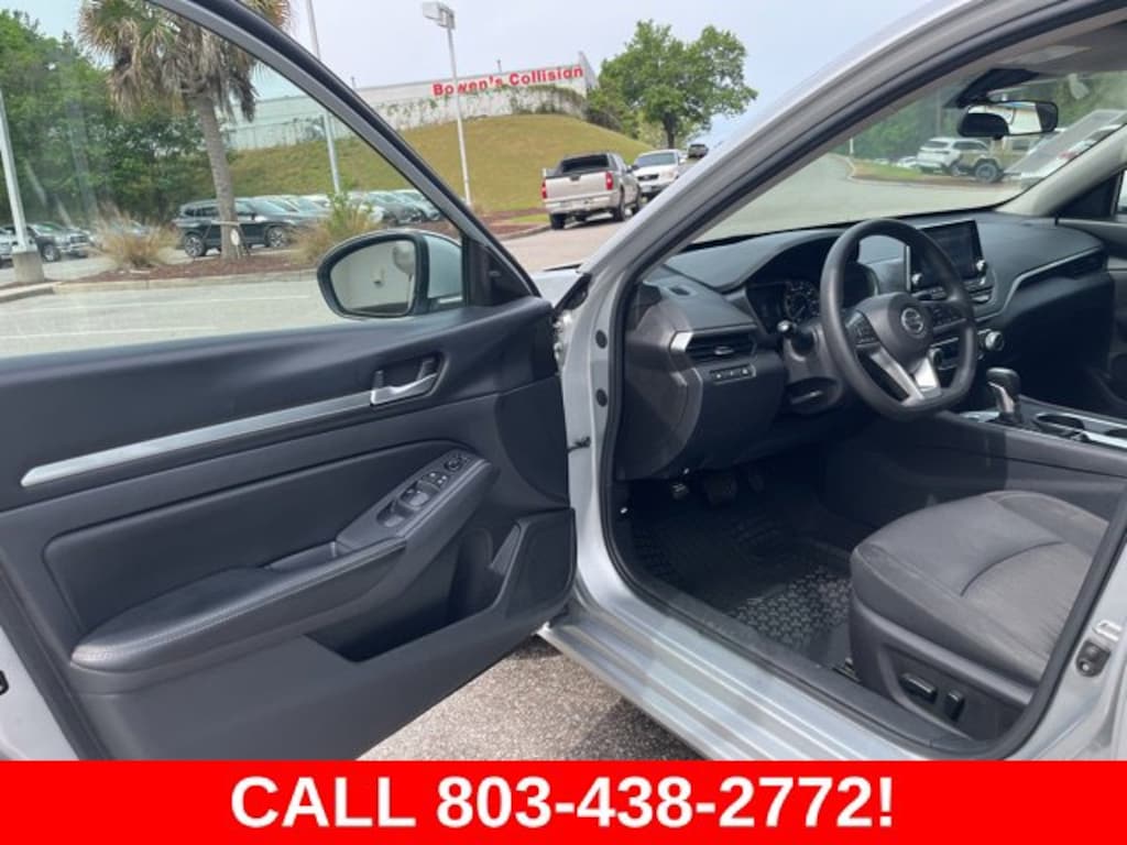 Used 2022 Nissan Altima 2.5 SV Sedan