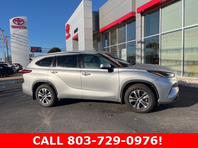 Used 2021 Toyota Highlander XLE with VIN 5TDGZRBH0MS551706 for sale in Lugoff, SC