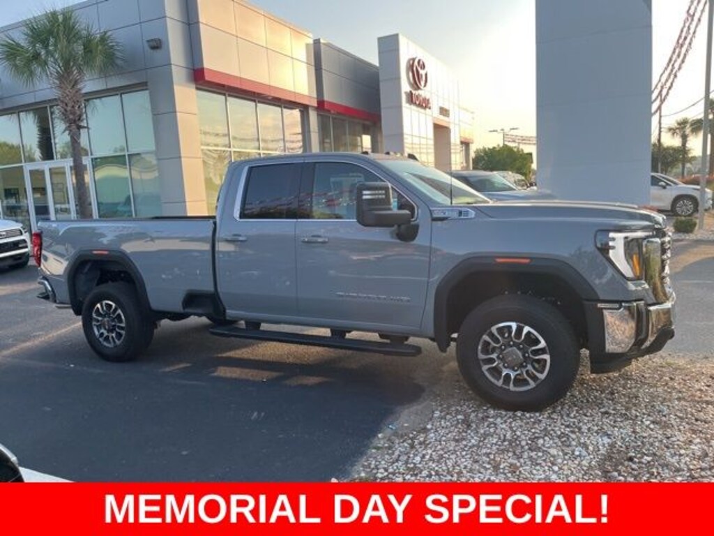 Used 2025 GMC Sierra 3500 HD SLE Truck Double Cab