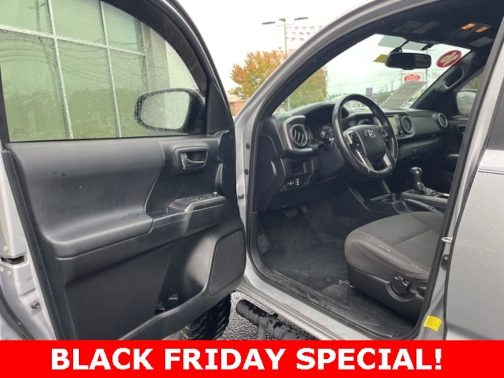 Used 2016 Toyota Tacoma Truck Double Cab