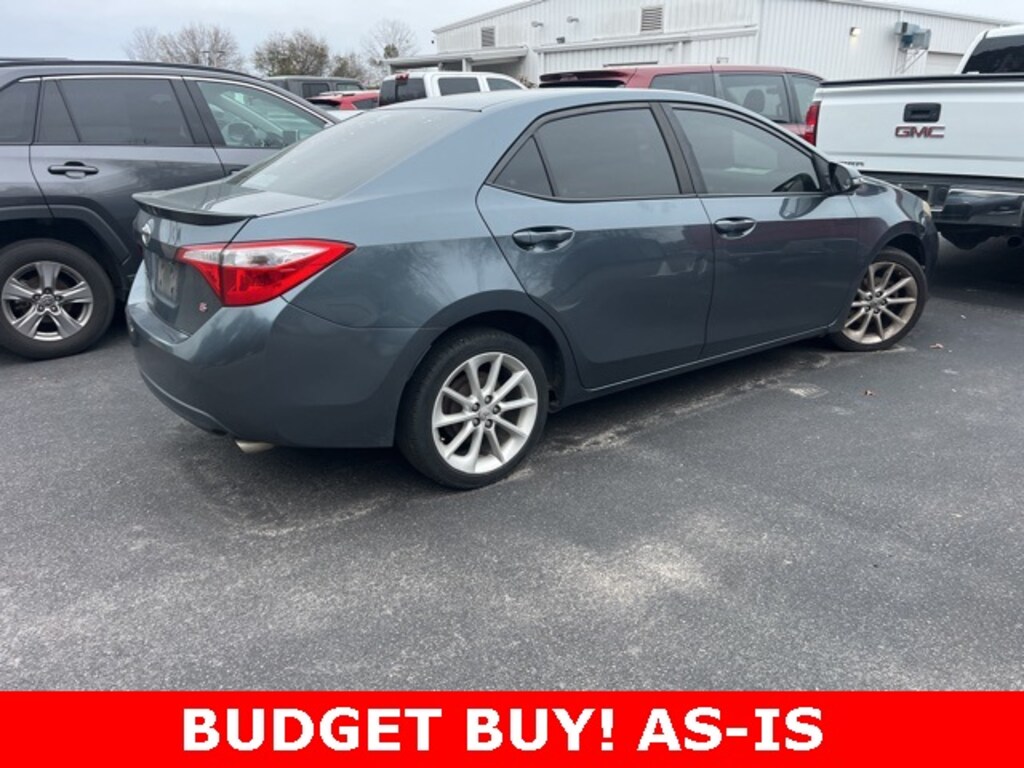 Used 2015 Toyota Corolla LE Sedan