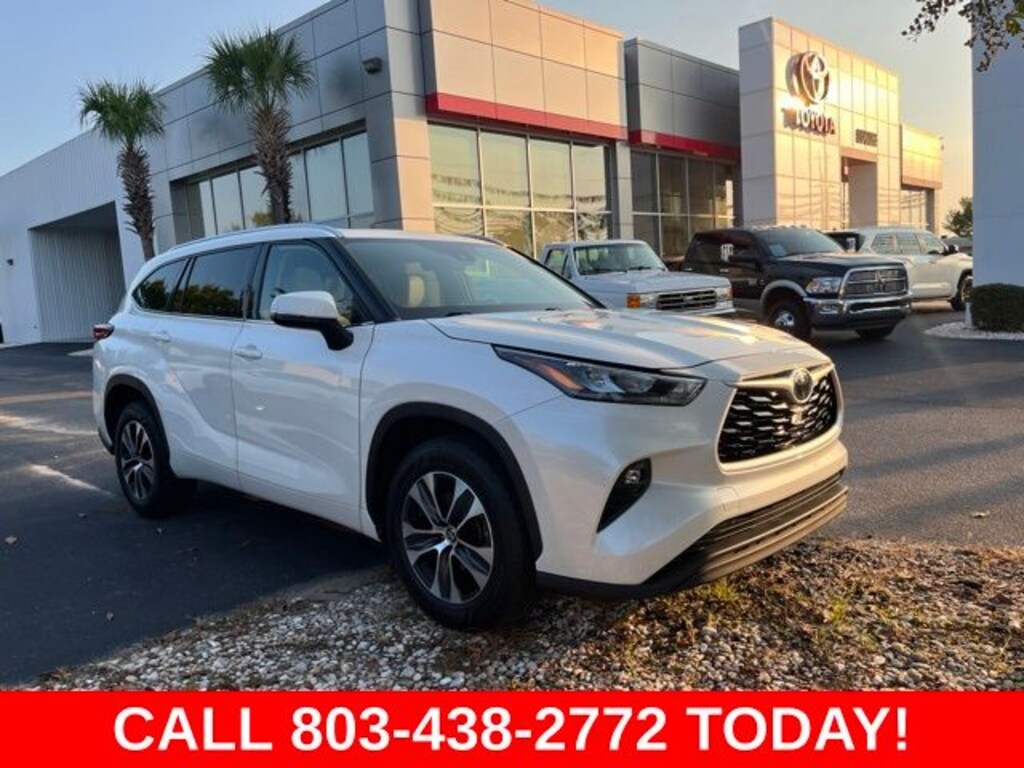 Used 2020 Toyota Highlander XLE SUV