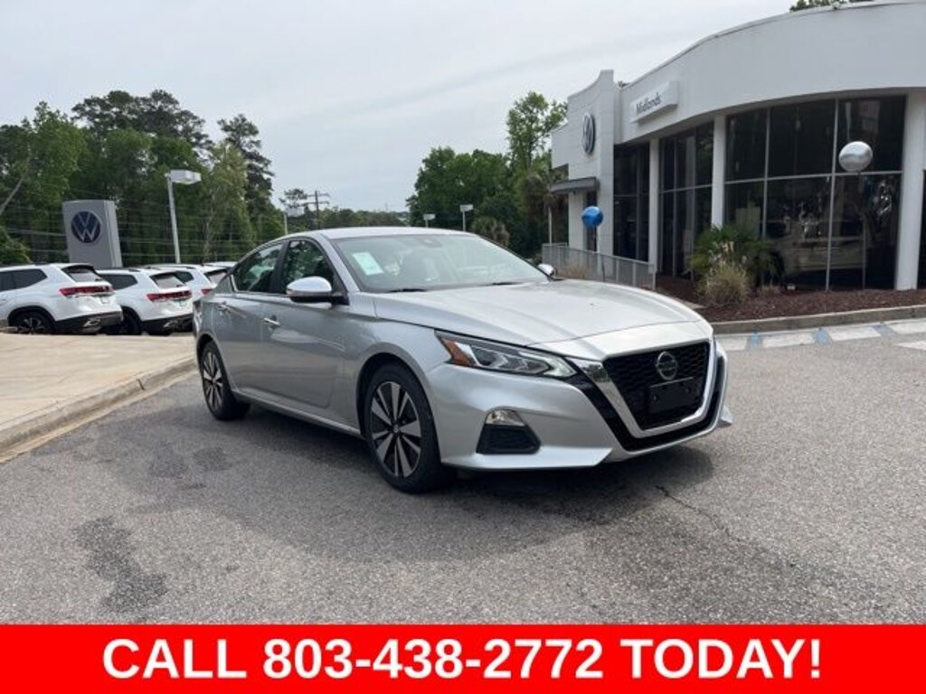 Used 2022 Nissan Altima 2.5 SV Sedan
