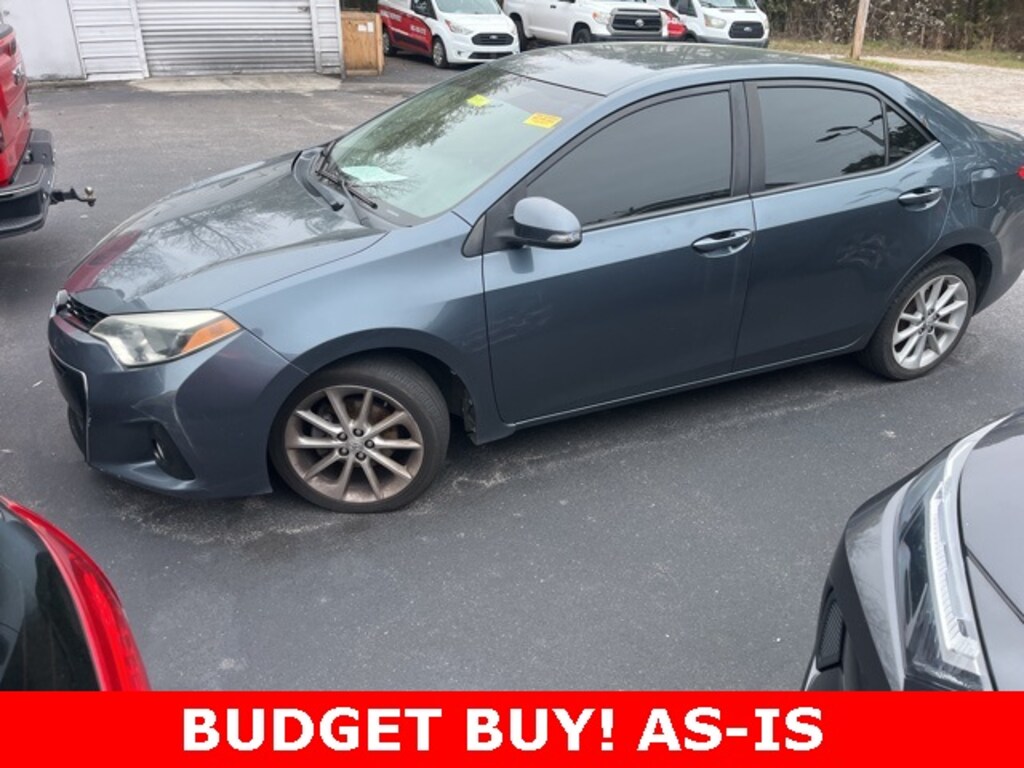 Used 2015 Toyota Corolla LE Sedan