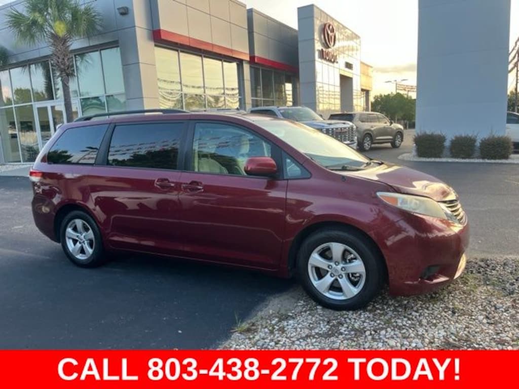 Used 2014 Toyota Sienna LE Van