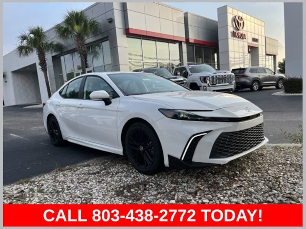 Used 2025 Toyota Camry SE Sedan