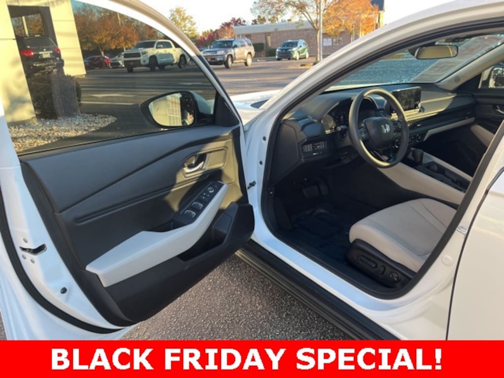 Used 2024 Honda Accord EX Sedan