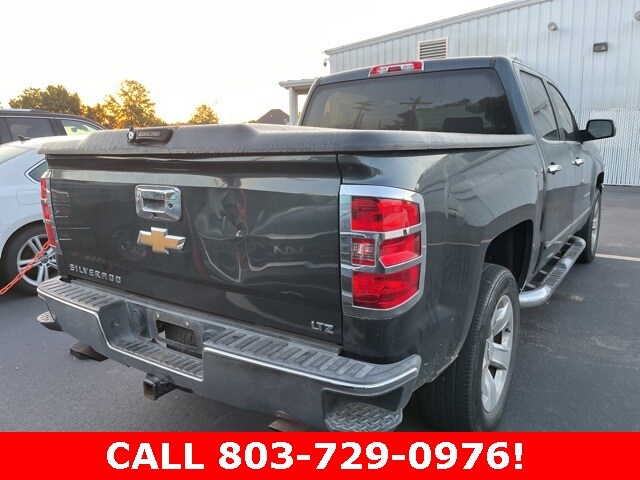 2017 Chevrolet Silverado 1500 LT photo 4
