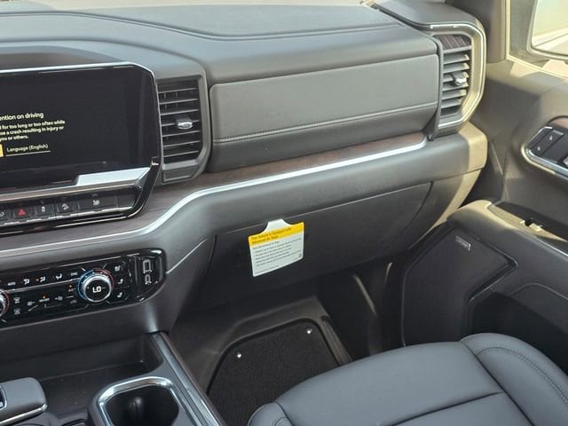 2026 GMC Sierra 1500 SLT - Photo 16