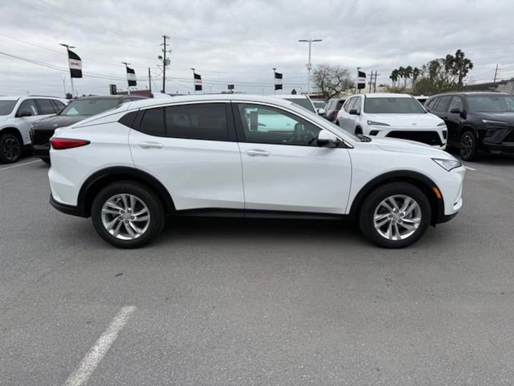 New 2026 Buick Envista Preferred SUV