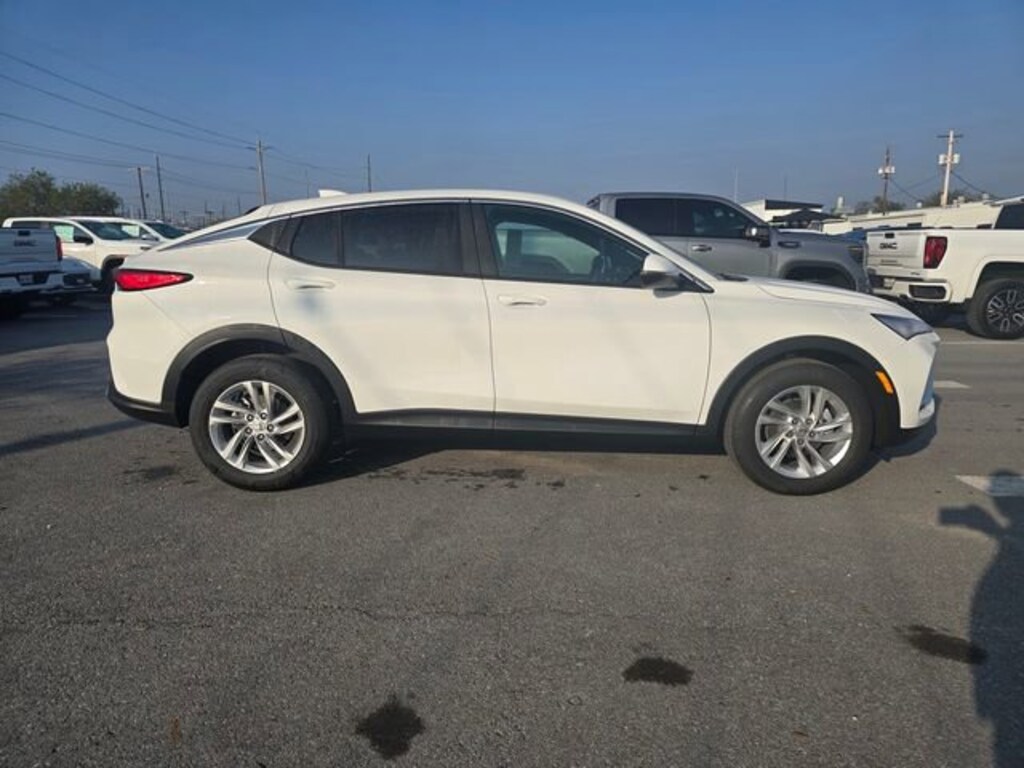 New 2026 Buick Envista Preferred SUV