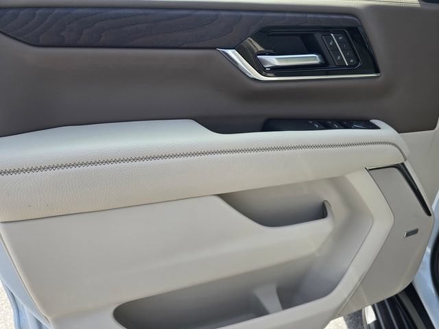 2026 GMC Yukon XL Denali - Photo 21