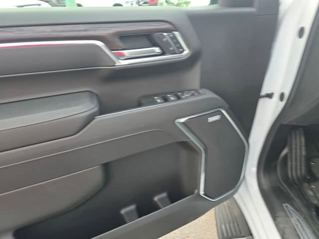 2026 GMC Sierra 1500 SLT - Photo 19