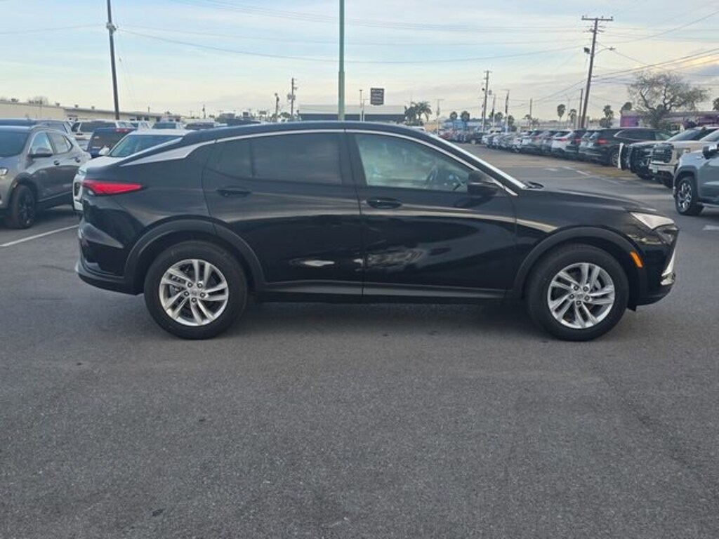 New 2026 Buick Envista Preferred SUV