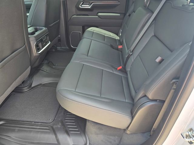 2026 GMC Sierra 1500 SLT - Photo 9
