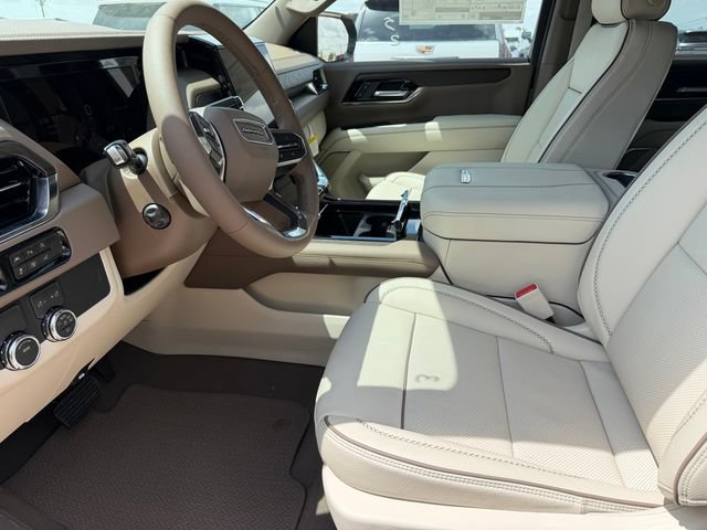 2026 GMC Yukon XL Denali - Photo 12