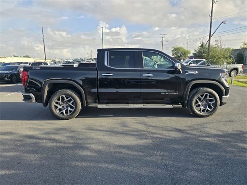 New 2026 GMC Sierra 1500 SLT Truck
