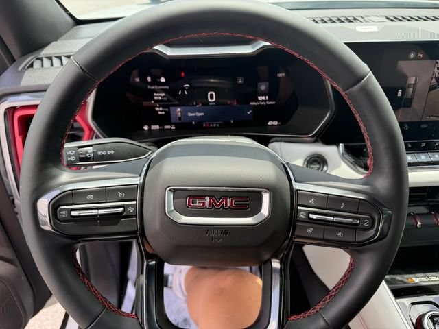 2026 GMC Canyon AT4X - Photo 18