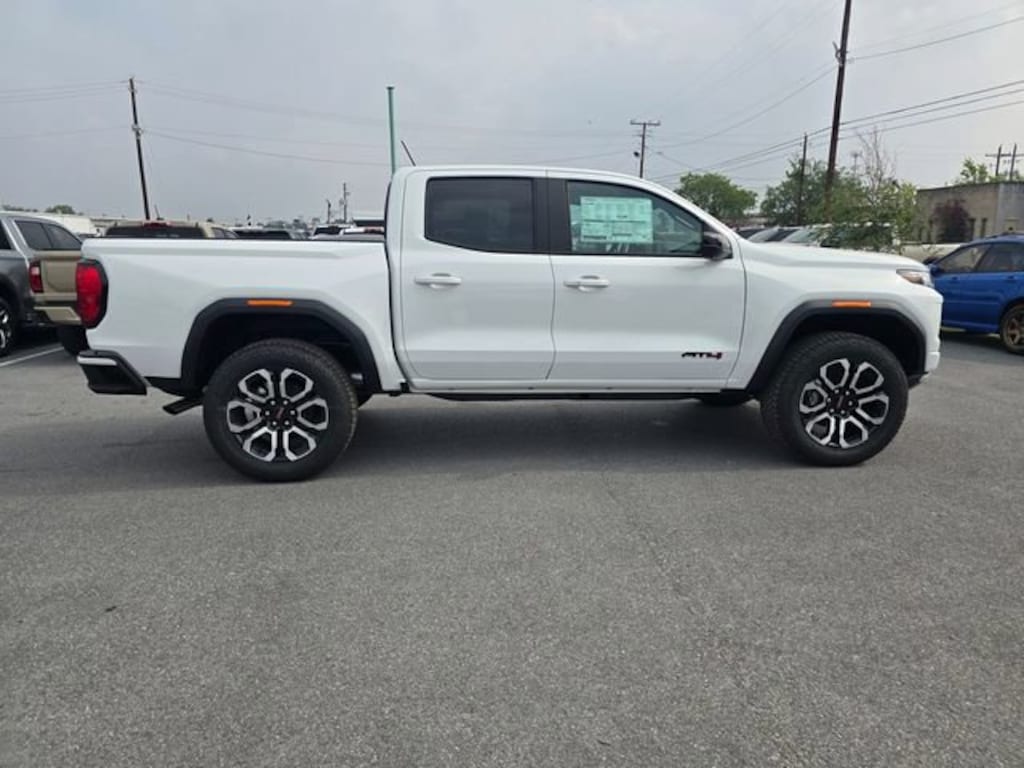 New 2026 GMC Canyon AT4 Truck