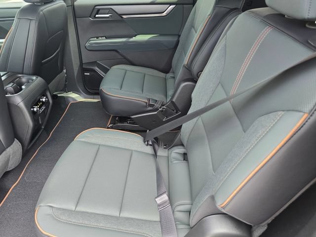 2026 GMC Acadia AT4 - Photo 10